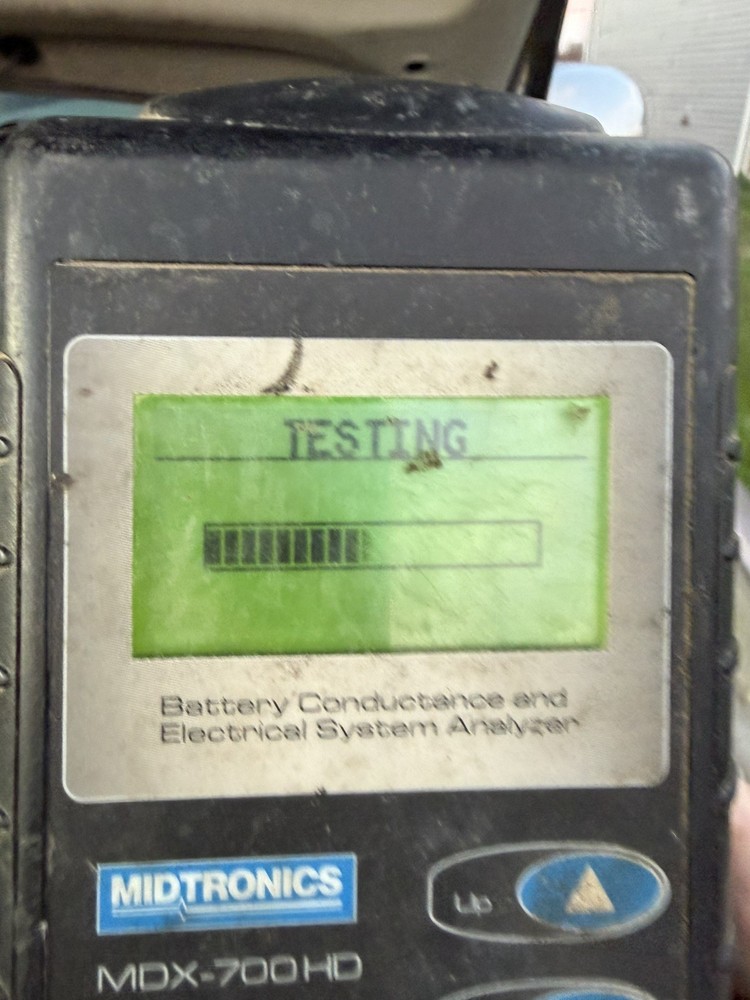 MIDTRONICS MDX-700HD, BATTERY AND ELECTRICAL ANALYZER, USED BUT WORKS GREAT!!!!!