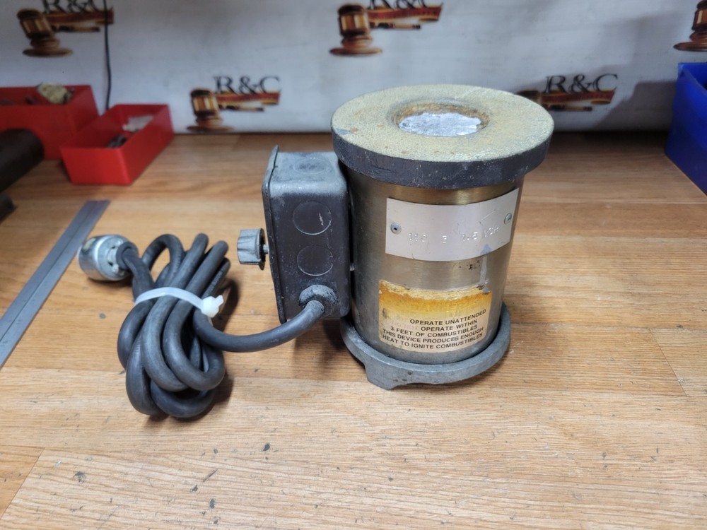 HOT MELTING POT FOR SOLDER