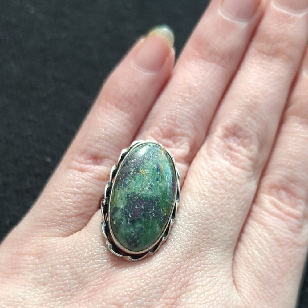 Silver Plated Green Ruby Fuchsite Gemstone Oval Statement Ring - Size 7