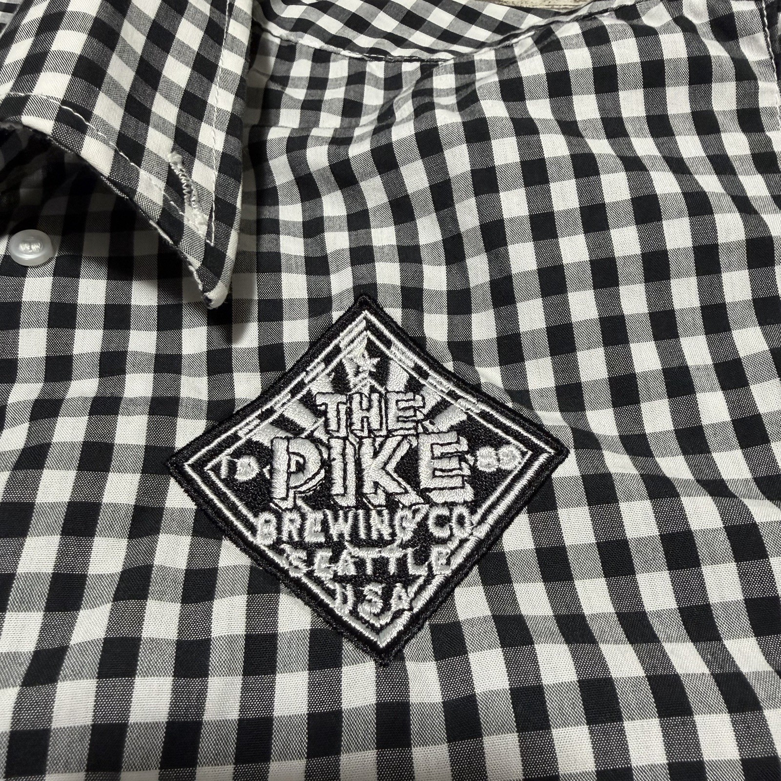 Chef Works Gingham Plaid Button Up Shirt Women’s XL The Pike Brewing Co Seattle