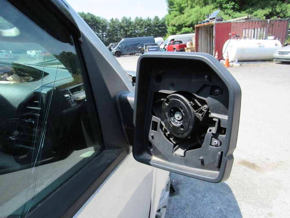 F150 2017 Glove Box 1067358