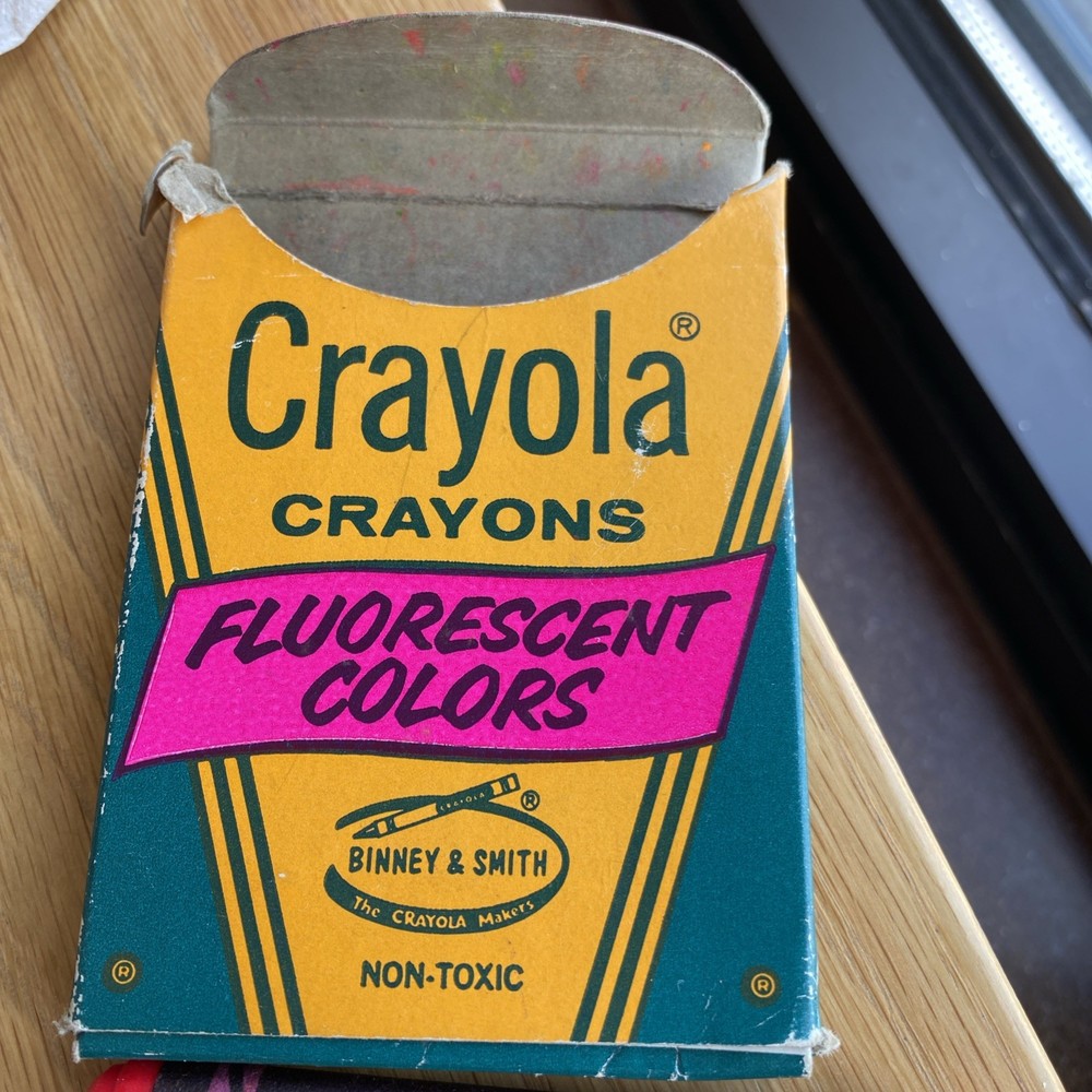 Crayola Fluorescent Crayons Binnie & Smith Pre Owned 7 In Pack