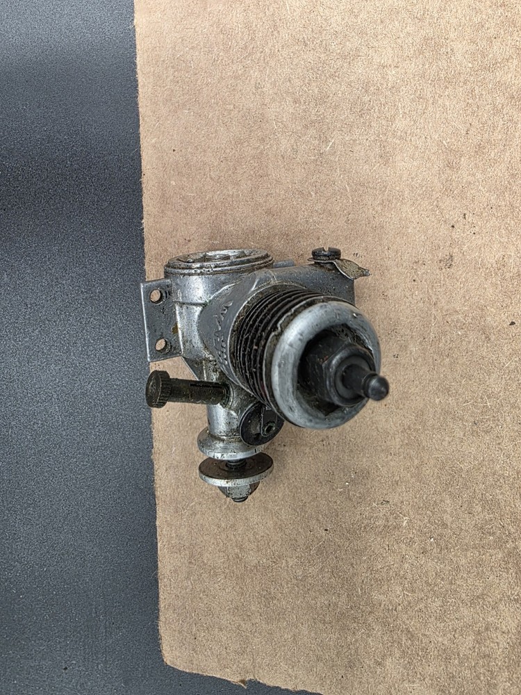 Vintage 1955 Spitfire Jim Walker 065 Plane Motor Model Engine Control Line / FF