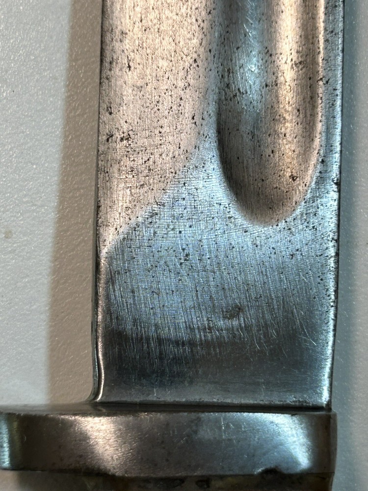 Older Bayonet No visible Markings