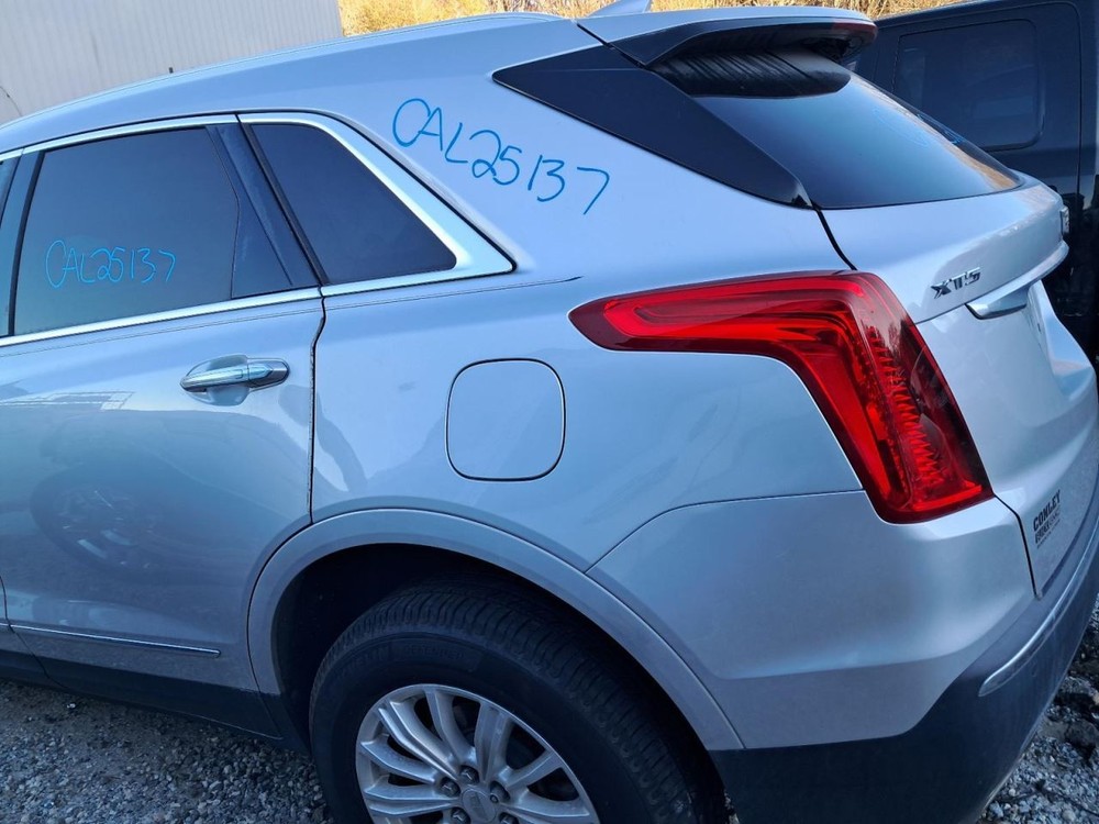 XT5 2019 Glove Box 4901593