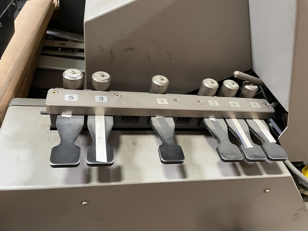 Horizon AFC-544 AKT Cross Folder
