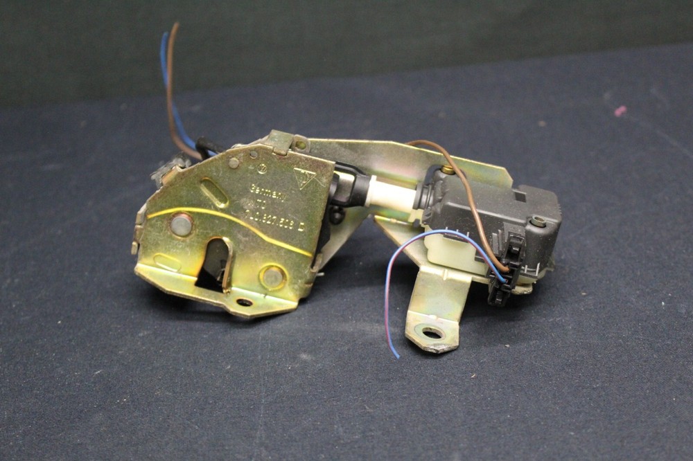 2003 - 2010 PORSCHE CAYENNE REAR HATCH LOCK LATCH OEM