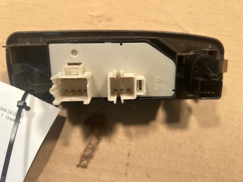 DEVILLE 1999 Fuse Box Cabin 6465