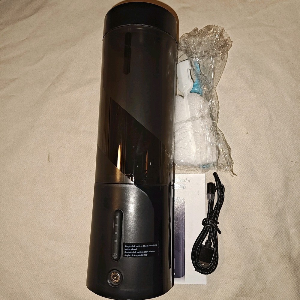 New Portable Blender Black With Charging Cord