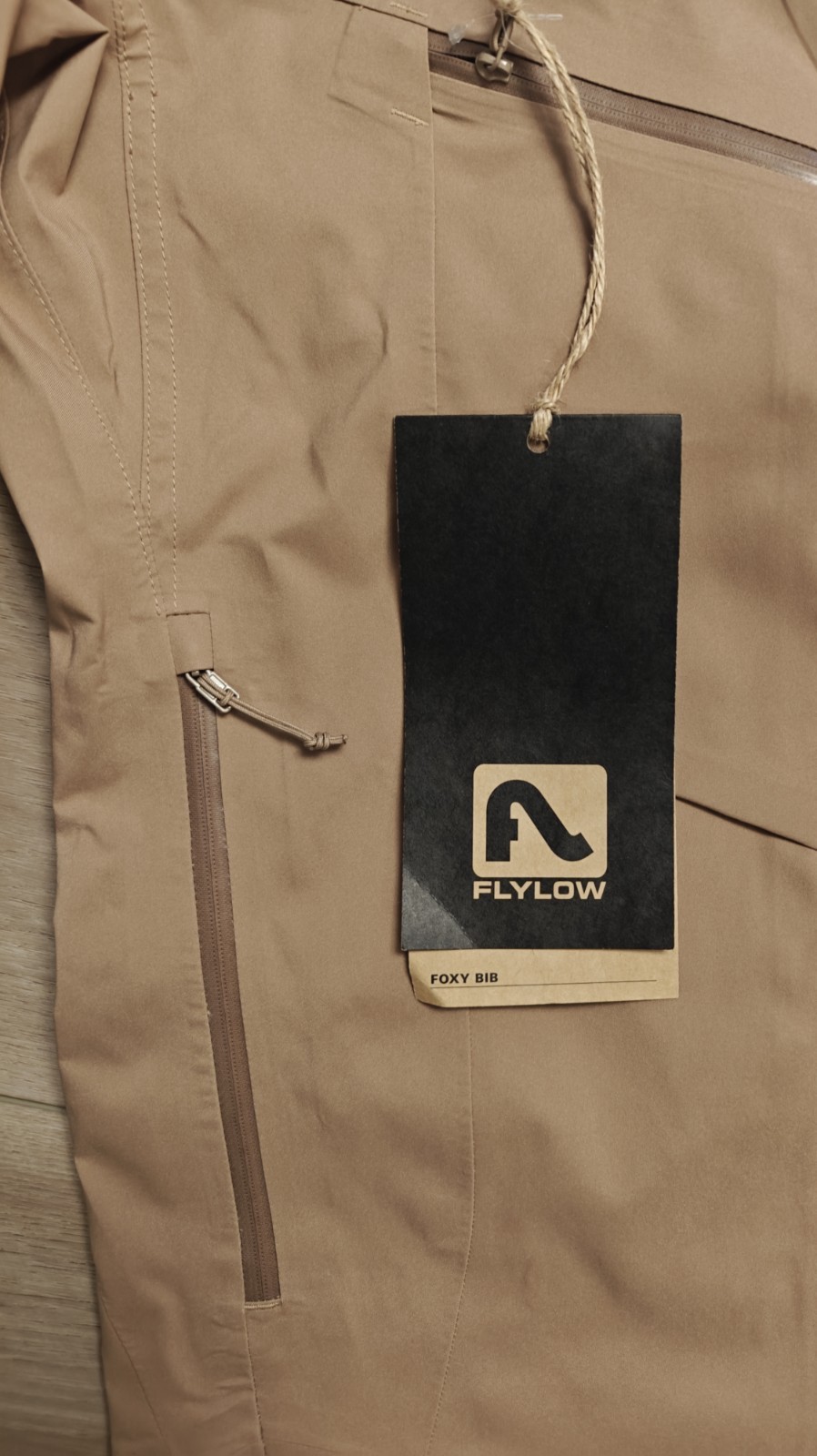 Flylow Women’s Foxy Bib Overalls In Chai/khaki Tan XS