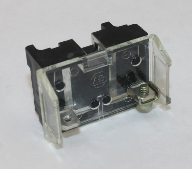 Allen-Bradley 2 Position Contact Block (Missing Screw)
