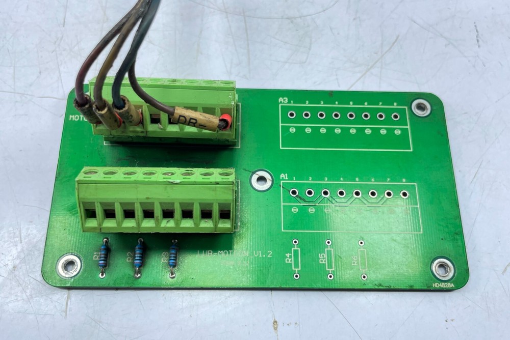 Yako YKC3722MA 3 Phase Hybrid Stepper Motor Driver Microstep Constant Torque ✅