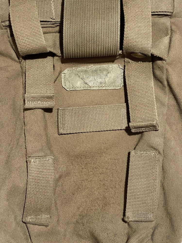 USMC Issue Marine Corps Mag Dump Pouch w/Barrel Lock ** Coyote ** Missing/Snap