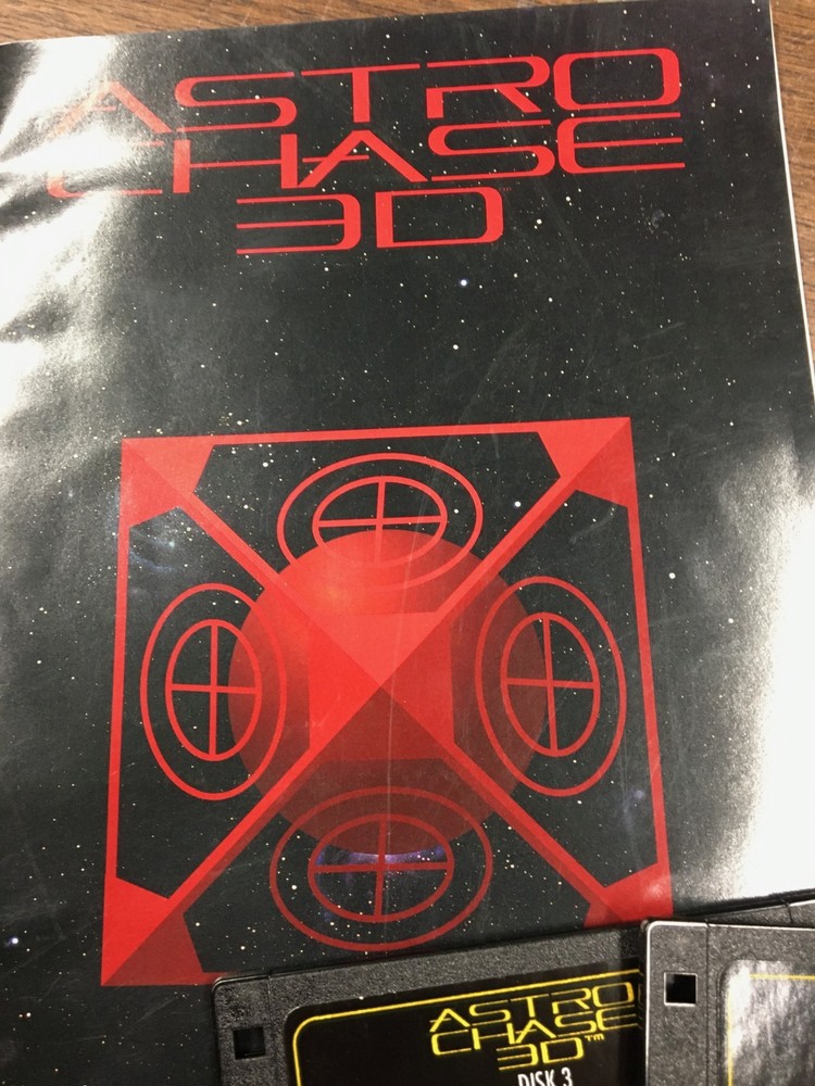 Vintage Macintosh software :  Astro Chase 3D - Manual and Software