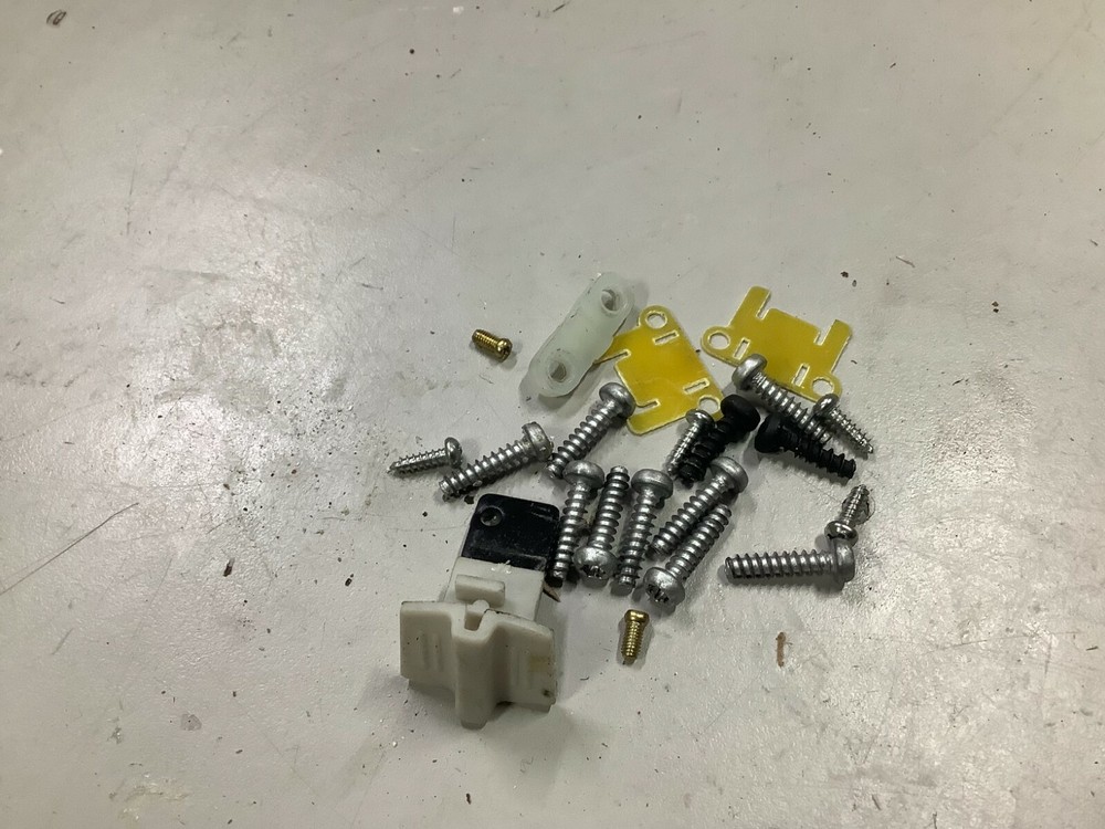 RYOBI OEM D620H HAMMER DRILL HARDWARE SCREWS