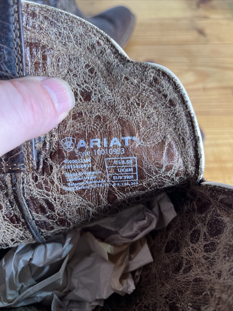 ariat boots Size 8.5 Style 10010933