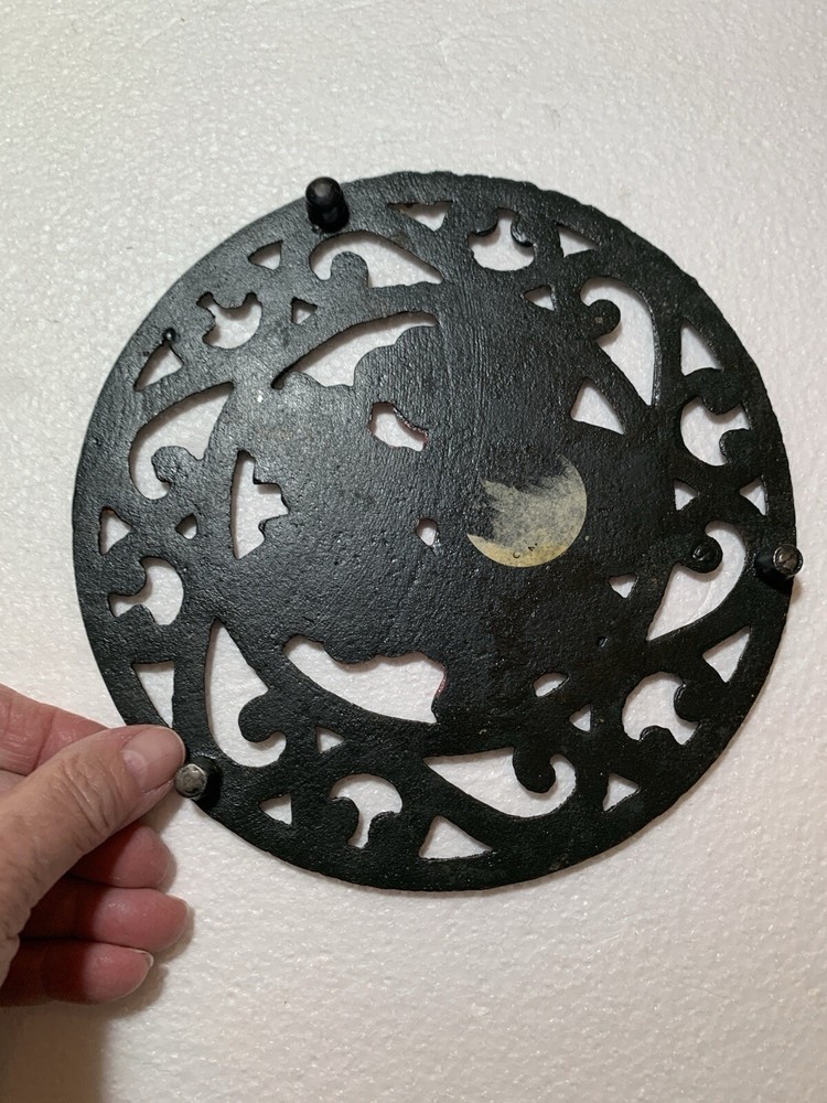 Cast Iron Grape Trivet