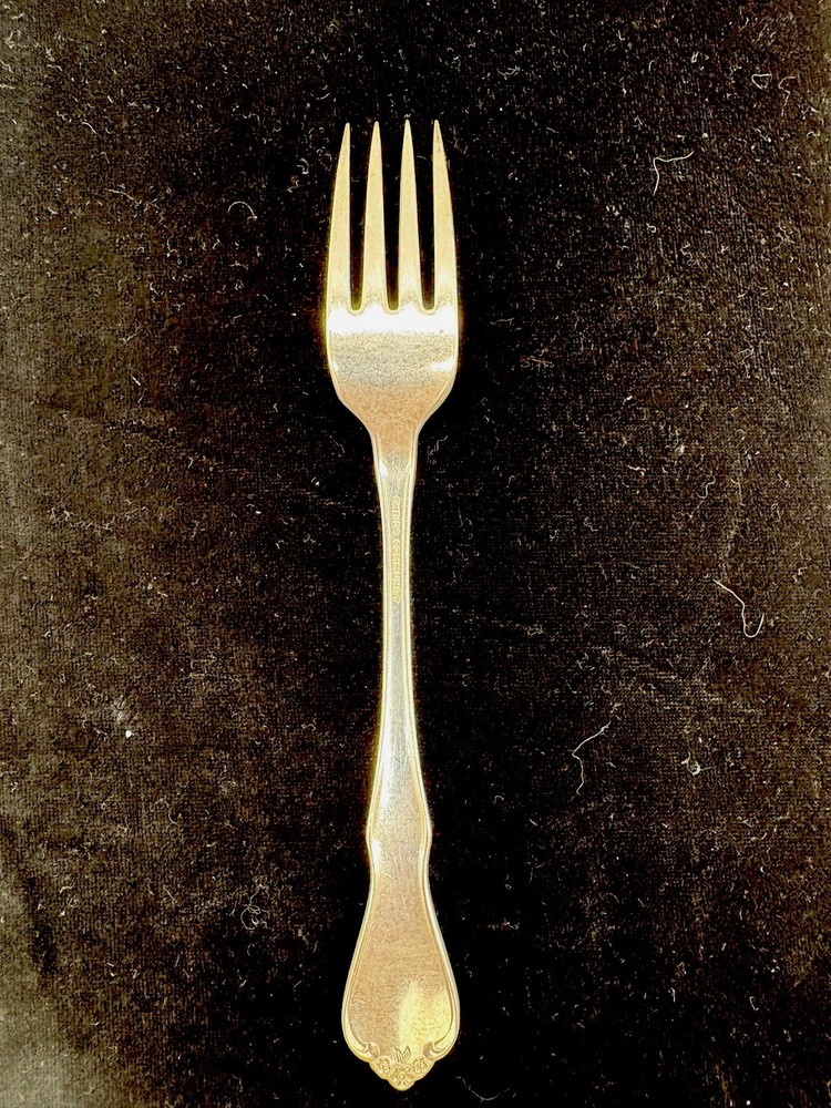 VINTAGE Oneida Community Dinner Fork 7 1/4"