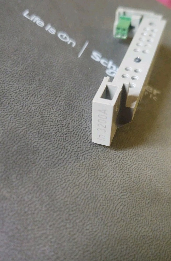S33984 Square D 3200 Amp Sensor Plug