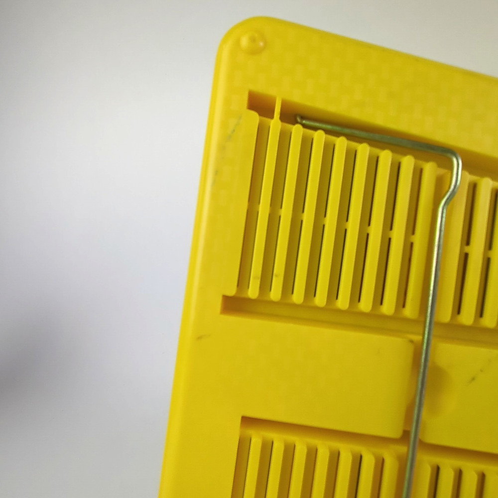 Portable 25 Note Xylophone Bright Yellow Plastic Case Collapsible Table Top