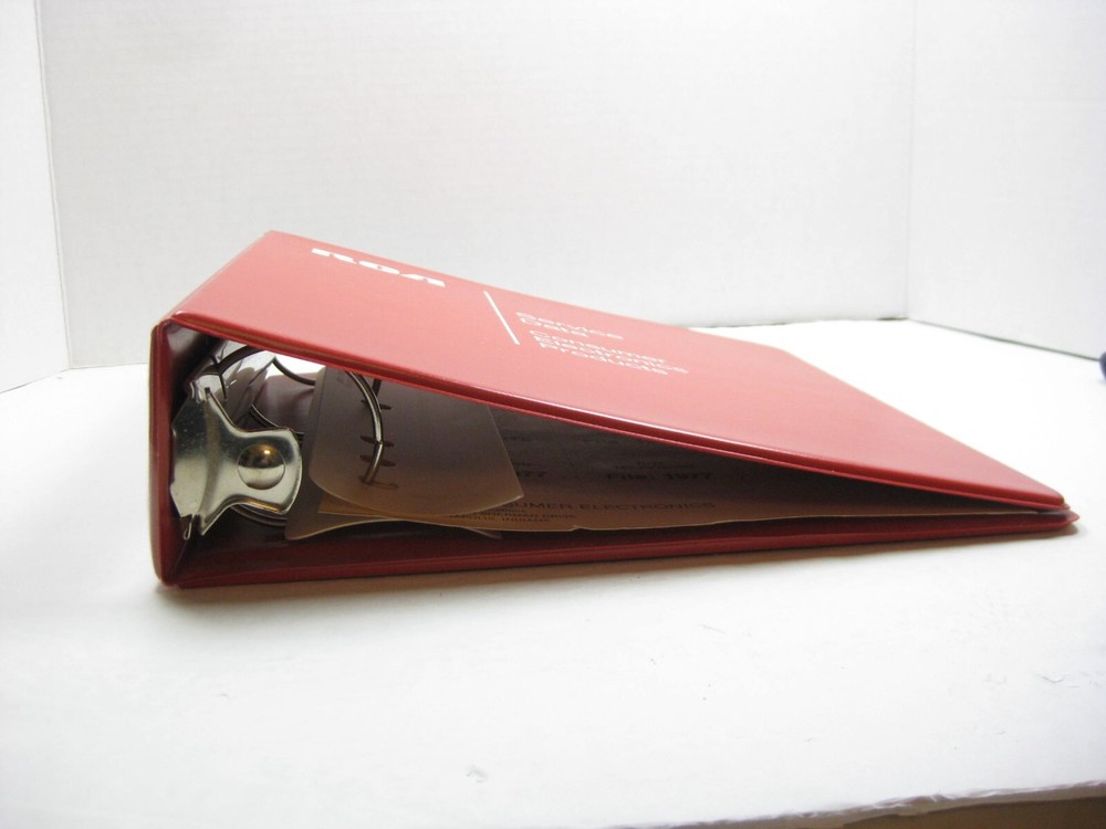 RCA CONSUMER ELECTRONICS SERVICE DATA PAIR OF 3 RING BINDERS 1970'S