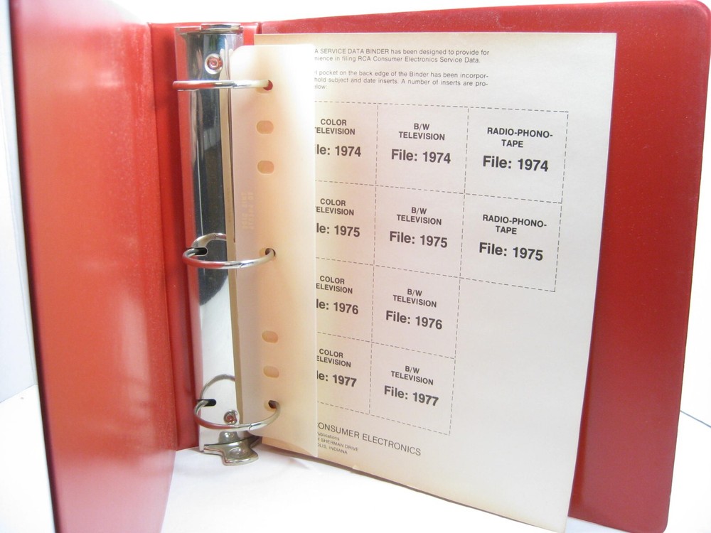 RCA CONSUMER ELECTRONICS SERVICE DATA PAIR OF 3 RING BINDERS 1970'S
