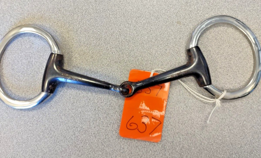 5 1/2" Eggbutt Snaffle Bit (box 637)