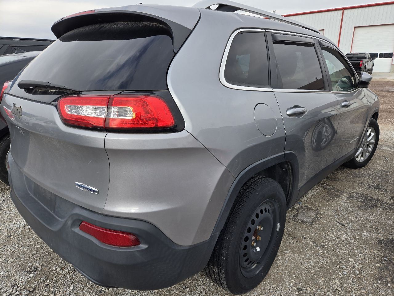 2015 Jeep Cherokee Radio Receiver 5" Display Screen w/o Satellite Radio