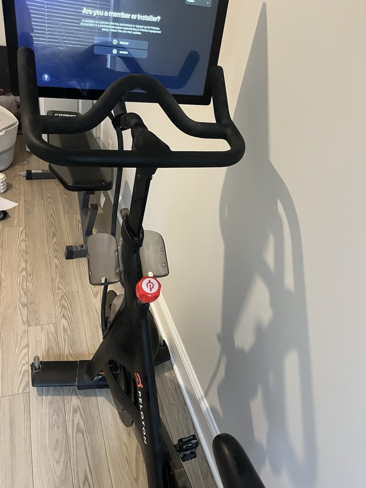 Peloton Bike & Adjustable Bench