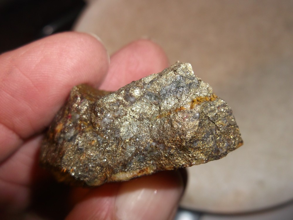 gold silver copper ore, 46 grams samples ,ore high grade .this is not