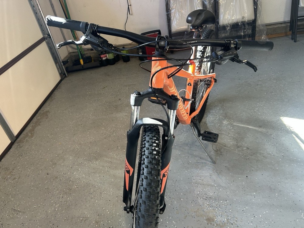 specialized rockhopper mountain bike