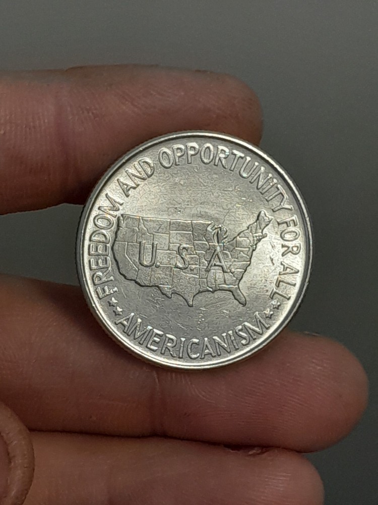 1952 Washington Carver Commemorative Half Dollar BU