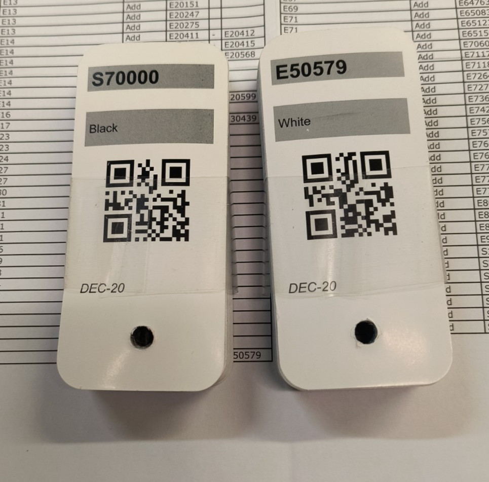 Akzo Nobel Color Scala Selector Paint Chip Sample Kit VR Documentation