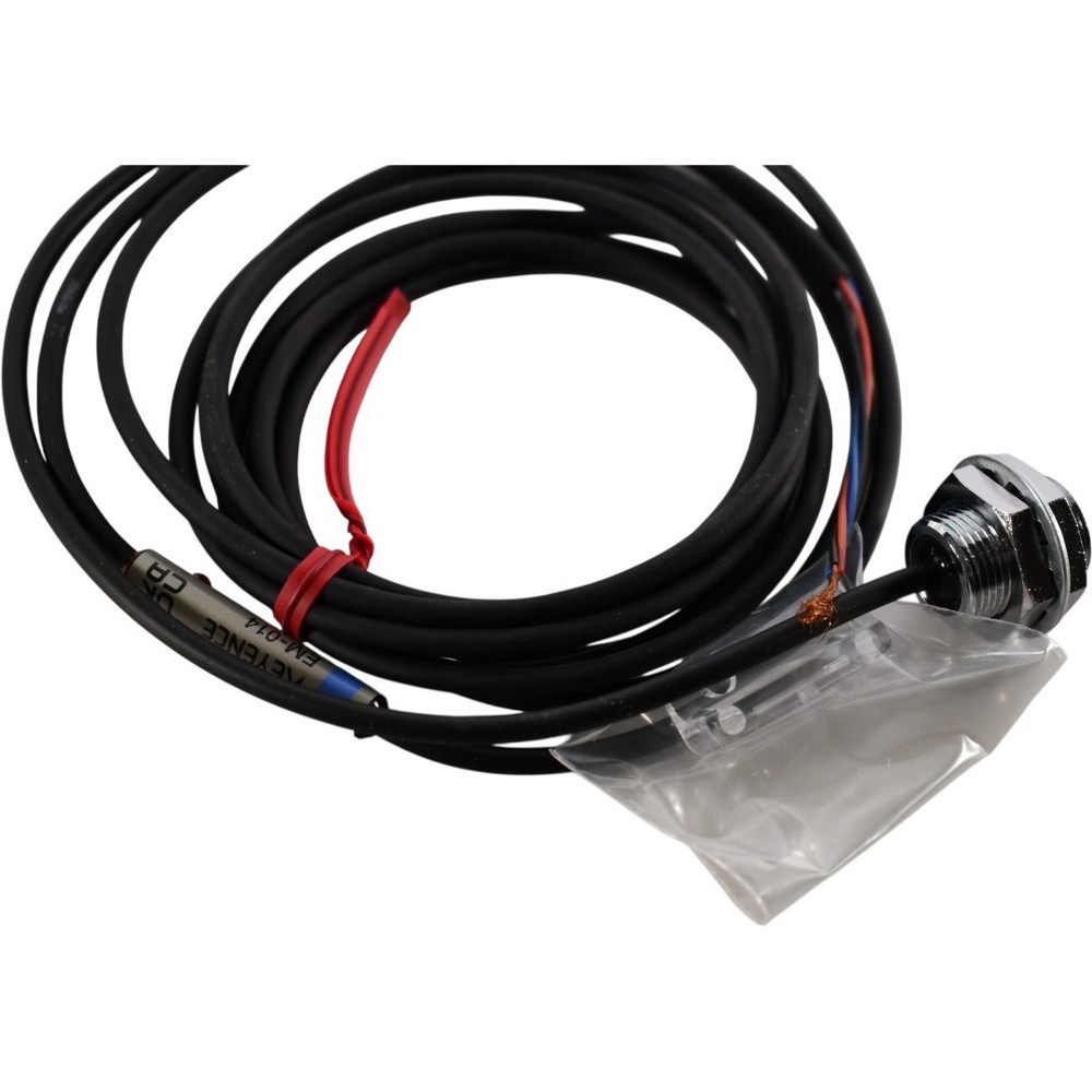 NEW Keyence EM-014 Proximity Sensor M14 Shielded Type NPN 4mm Detect