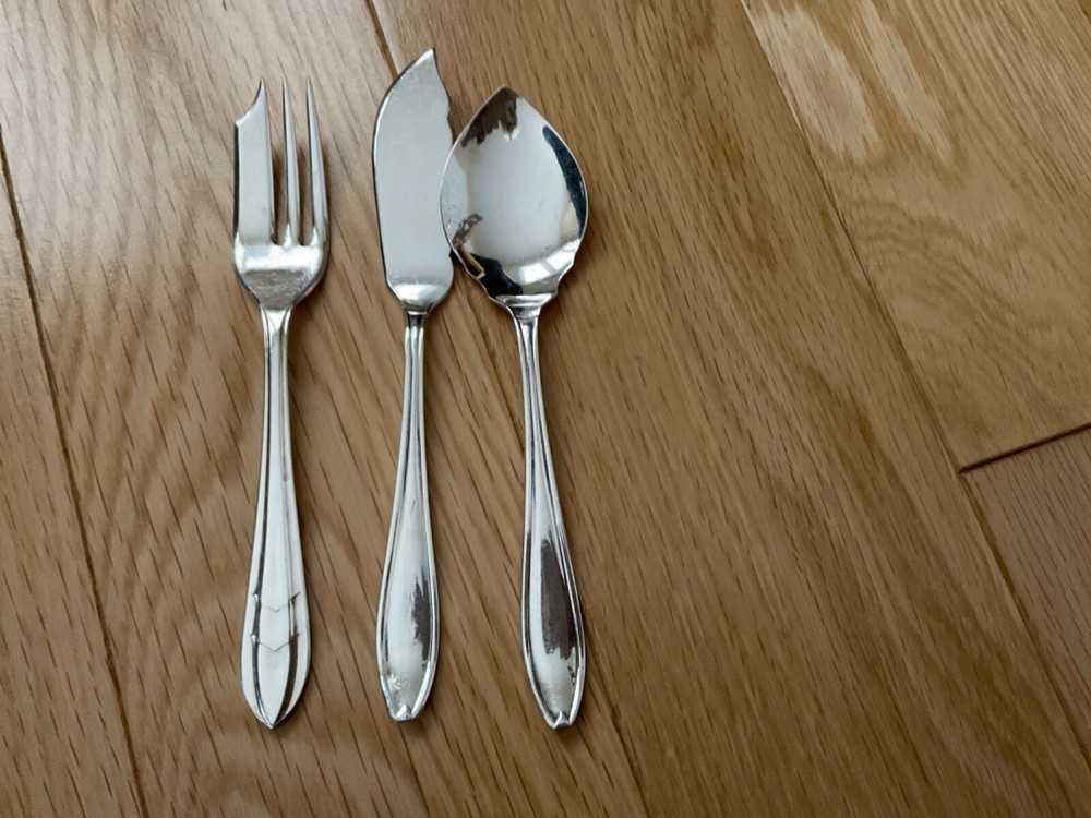 English silverplate hors d'oeuvres set