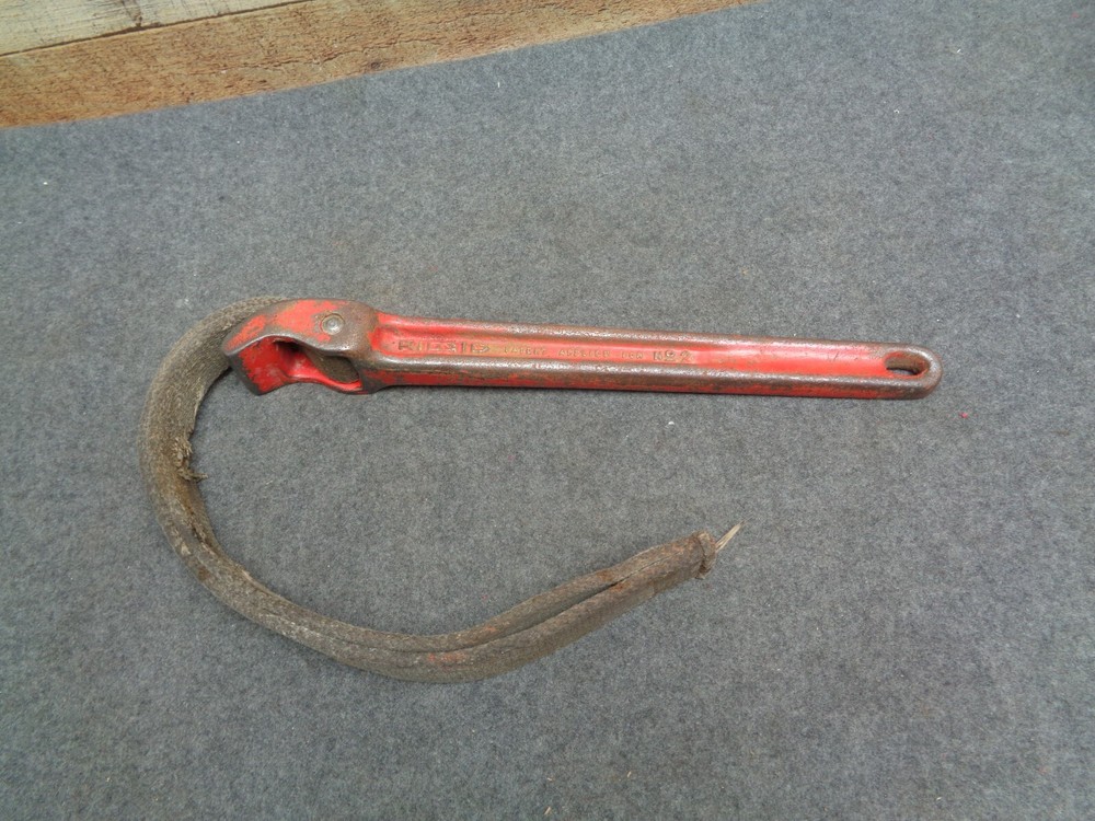 RIDGID No. 2 Strap Pipe Wrench 12"