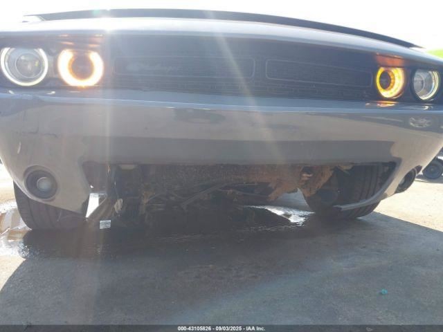 CHALLENGE 2019 Glove Box 4850429