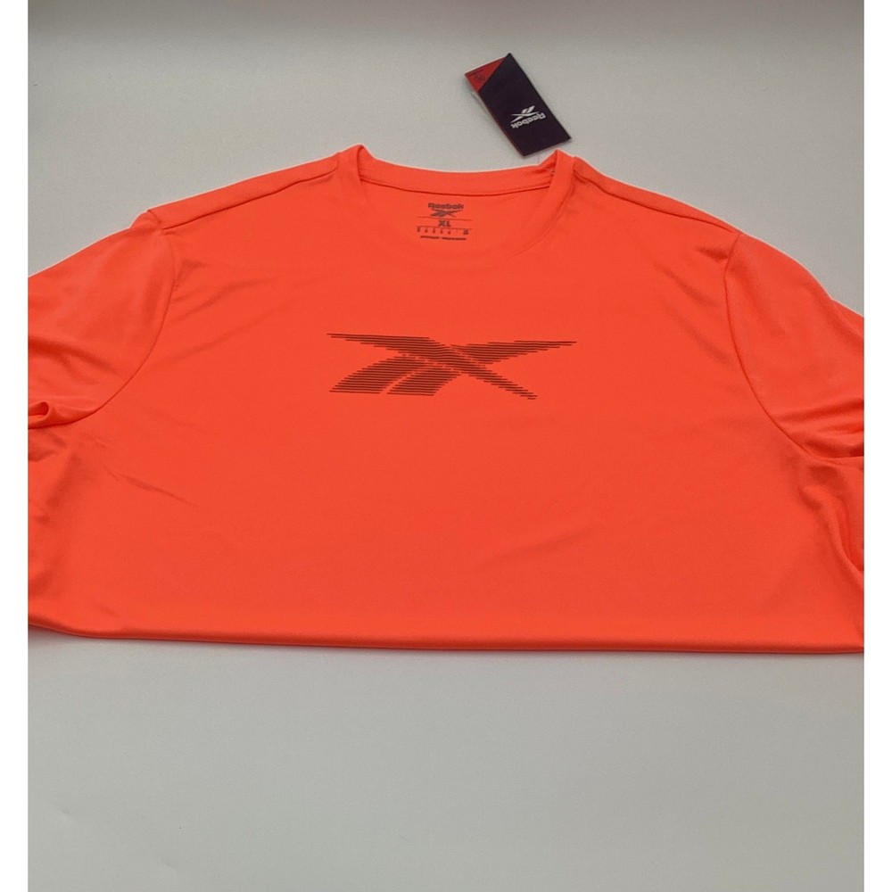 Reebok Men’s Front Vector Performance Tee Size XL