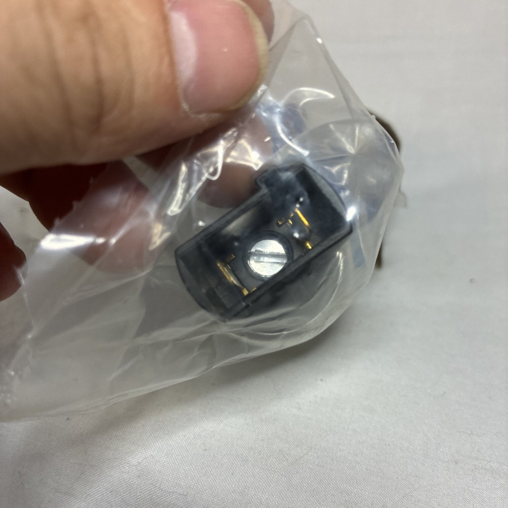 A/C Compressor Cut-Out Switch CARQUEST ACA1528