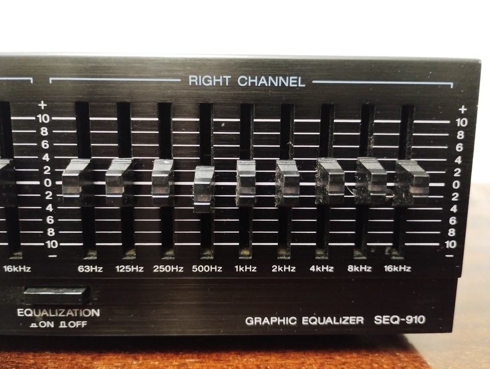 Sony SEQ-910 Graphic Equalizer / 9 Band Spectrum Analyzer