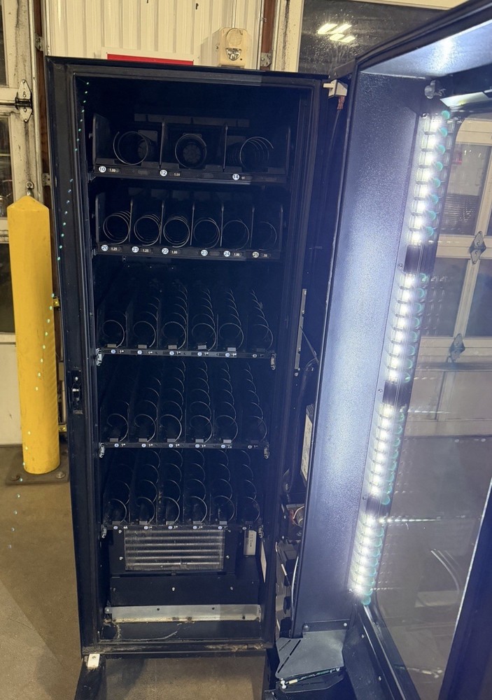 Combo Vending Machine with card reader