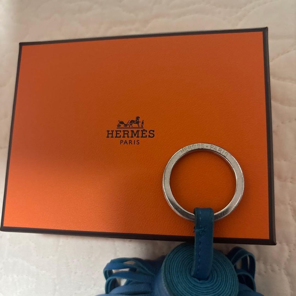 HERMES Carmen