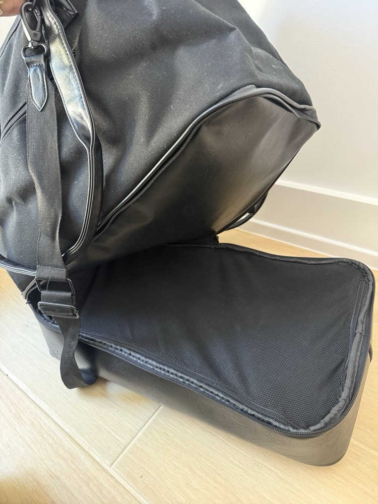 BEIS Weekender Bag In Black (see description)