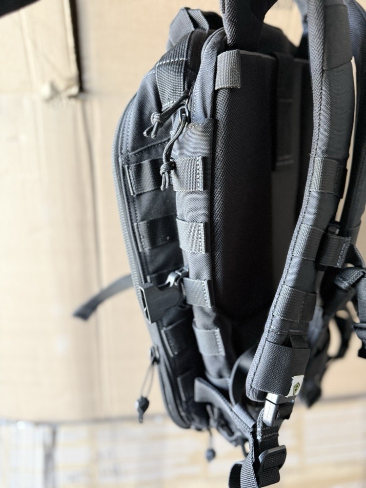 Specialist Half-Day Backpack 25L Black