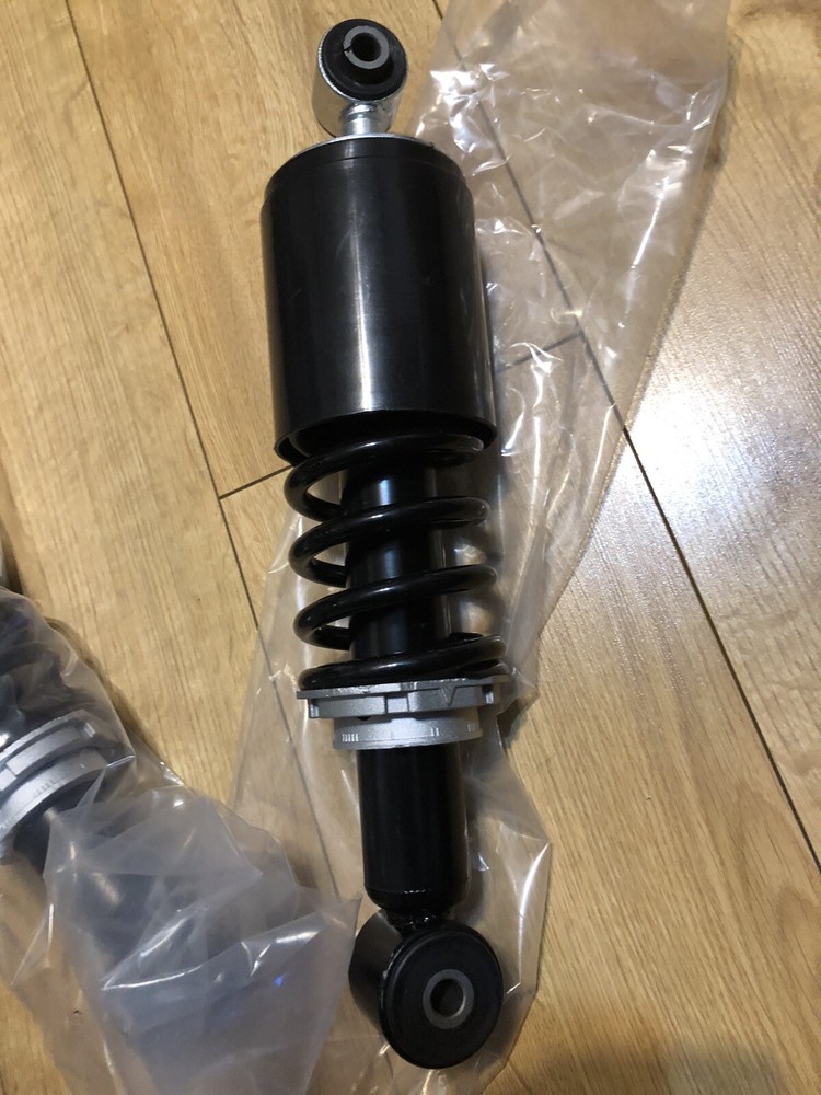 2x DAF XF FRONT CAB SHOCK ABSORBERS 1936406