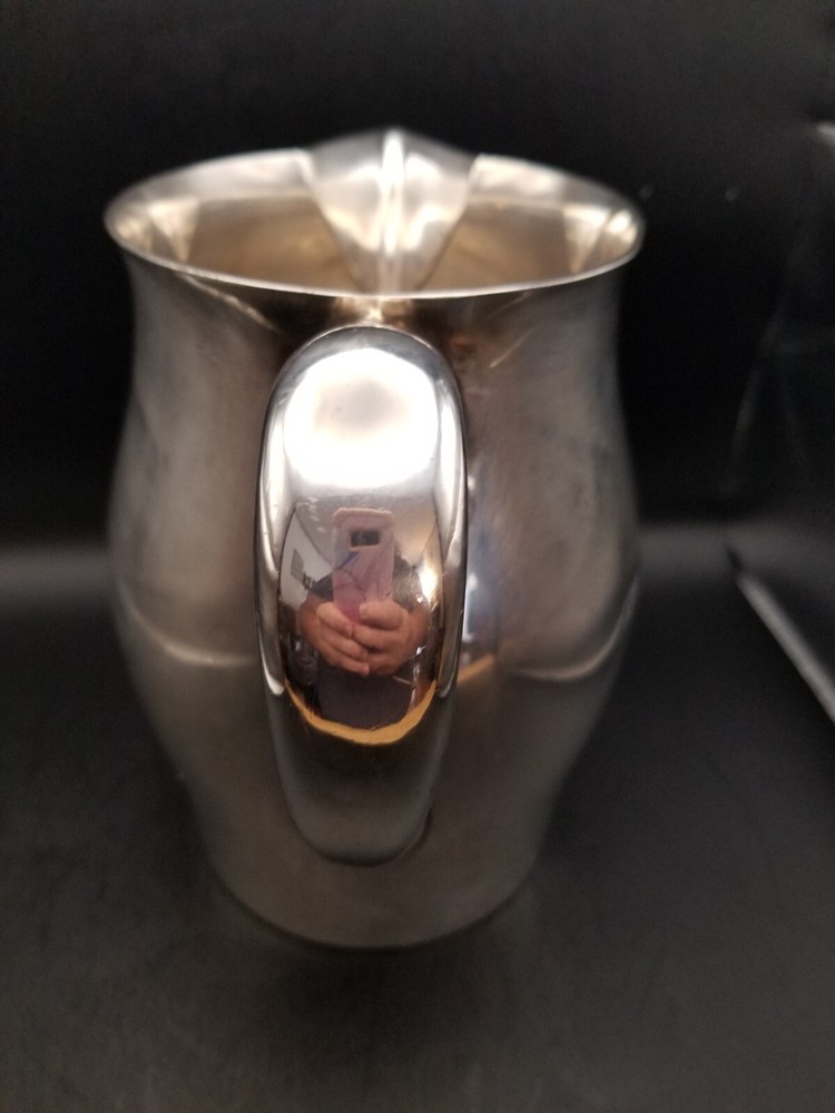 Vintage Reed & Barton Pitcher 5660 Silverplate 7 1/2 tall