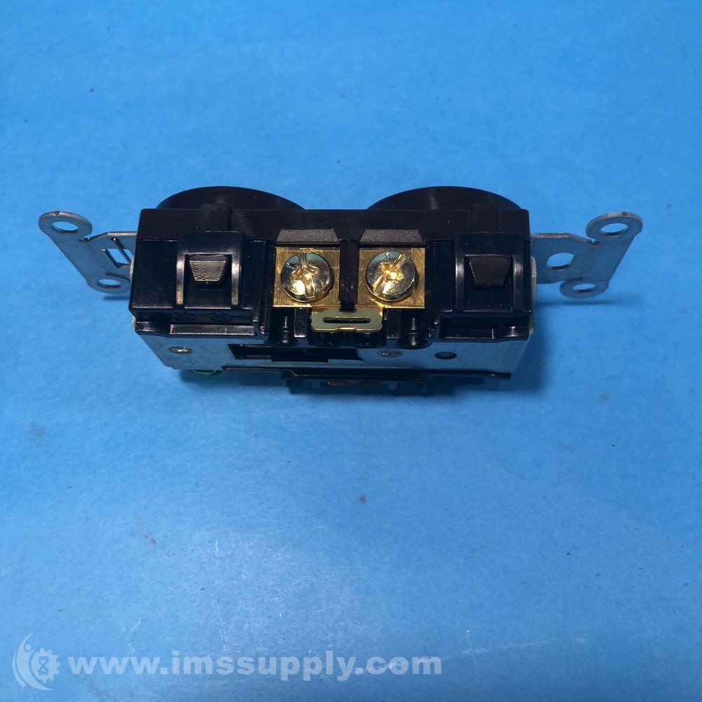 Hubbell HBL5261 Duplex Outlet FNIP