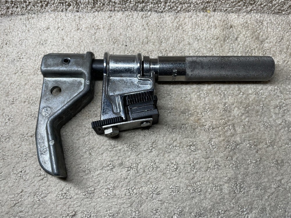 Mac Tools Thread Chaser #TRC897A Vintage