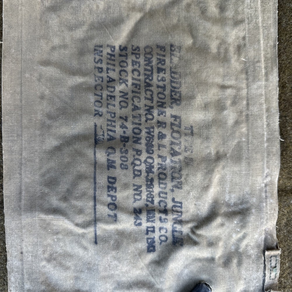 ORIGINAL WWII US ARMY USMC M1942 JUNGLE FLOTATION BLADDER