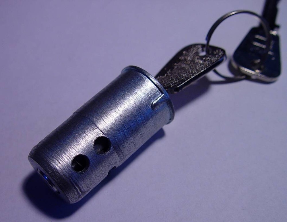 I968-77 Norton Commando STEERING LOCK and ROLL PIN, UK